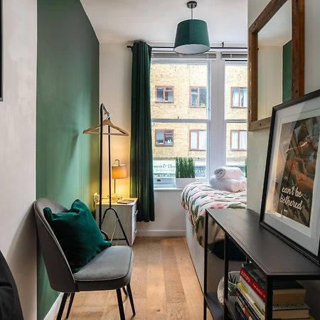 1Br Stylish Flat By Hostarahomes, Near Liverpool Street, Prime London Location, Sleeps Up To 4 Екстериор снимка