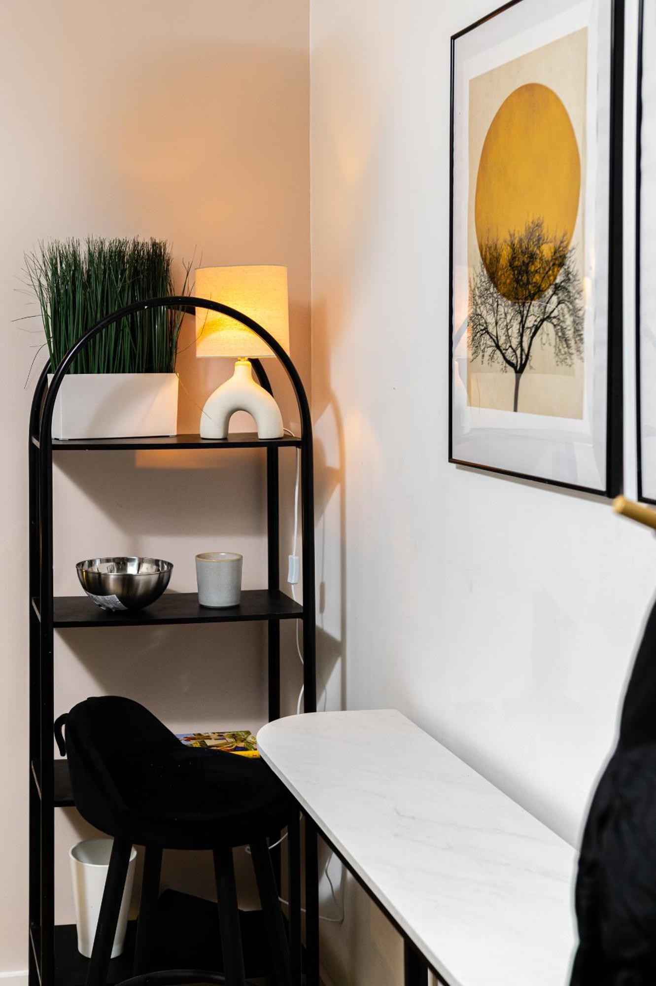 1Br Stylish Flat By Hostarahomes, Near Liverpool Street, Prime London Location, Sleeps Up To 4 Екстериор снимка
